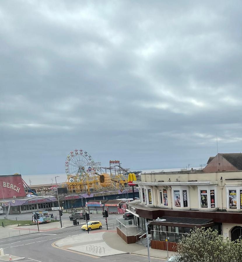 Hotel Oyo Queens Hotel, Skegness Skegness