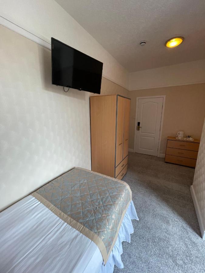 Hotel Oyo Queens Hotel, Skegness 3*