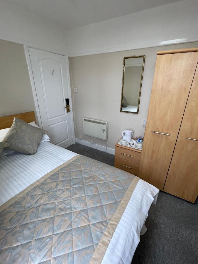 Hotel Oyo Queens Hotel, Skegness 3*